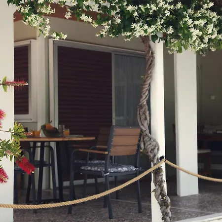 Olive Tree House Semesterbostad